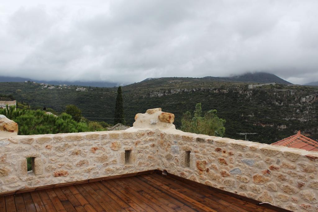 Vetilios Lithos Boutique Hotel Neo Oitilo Bagian luar foto